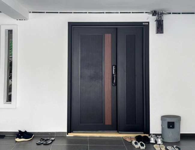 AlutechDoor One and Half Door DT601W