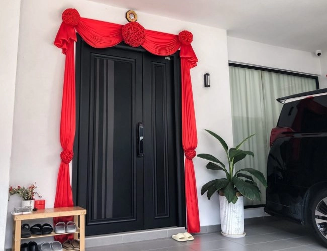 Security door Malaysia Aluminum door Luxury security door Delux security door price Aluminium security door Alutechdoor Security door design for home Best safety door Best security door malaysia Modern security door Security door design Safety door Malaysia Premium security door dt611