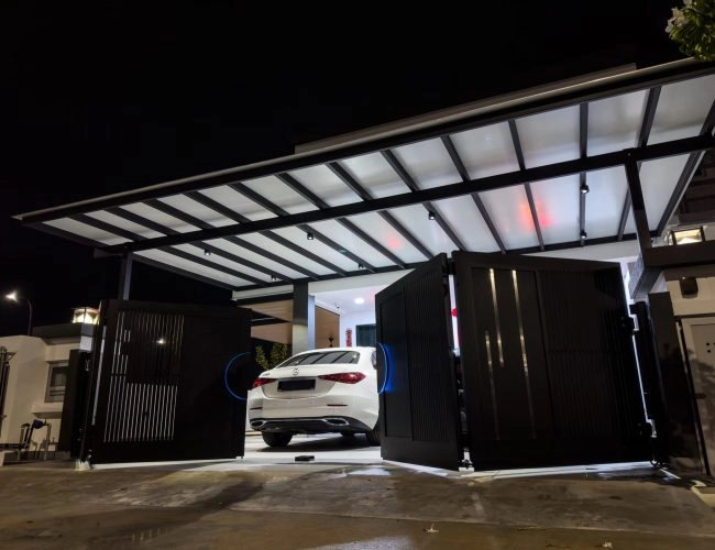 Trackless folding gate Trackless autogate Folding gate Malaysia Aluminium gate Malaysia Delux autogate Unigate Autogate Malaysia Unigate Malaysia Trackless gate Malaysia Aluminium gate supplier Malaysia Aluminium auto gate Autogate price Autogate system price Trackless autogate malaysia price Autogate malaysia price Aluminium gate suppliers