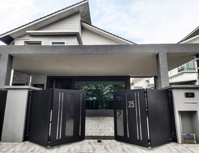 UniGate-Pro_Stripe-1_19ft-5in-x-6ft-6in_Taman-Villa-Safira,-Kajang-(3)