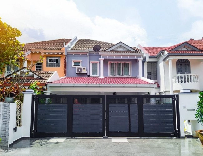 Trackless folding gate Trackless autogate Folding gate Malaysia Aluminium gate Malaysia Delux autogate Unigate Autogate Malaysia Unigate Malaysia Trackless gate Malaysia Aluminium gate supplier Malaysia Aluminium auto gate Autogate price Autogate system price Trackless autogate malaysia price Autogate malaysia price Aluminium gate suppliers texstone x4