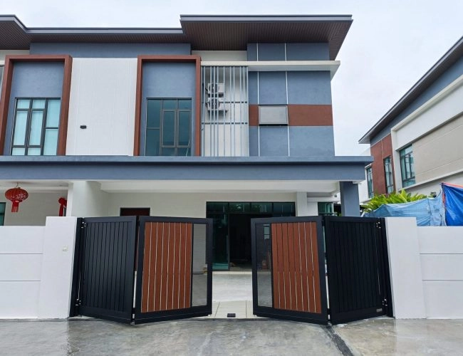 Trackless folding gate Trackless autogate Folding gate Malaysia Aluminium gate Malaysia Delux autogate Unigate Autogate Malaysia Unigate Malaysia Trackless gate Malaysia Aluminium gate supplier Malaysia Aluminium auto gate Autogate price Autogate system price Trackless autogate malaysia price Autogate malaysia price Aluminium gate suppliers inline 17