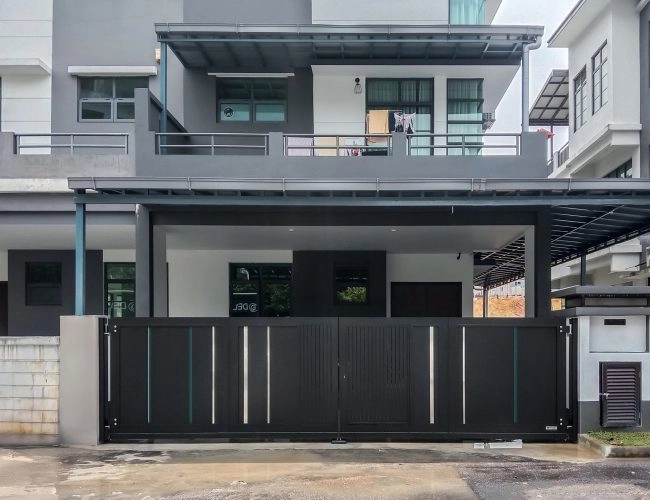 Trackless folding gate Trackless autogate Folding gate Malaysia Aluminium gate Malaysia Delux autogate Unigate Autogate Malaysia Unigate Malaysia Trackless gate Malaysia Aluminium gate supplier Malaysia Aluminium auto gate Autogate price Autogate system price Trackless autogate malaysia price Autogate malaysia price Aluminium gate suppliers lumina 1