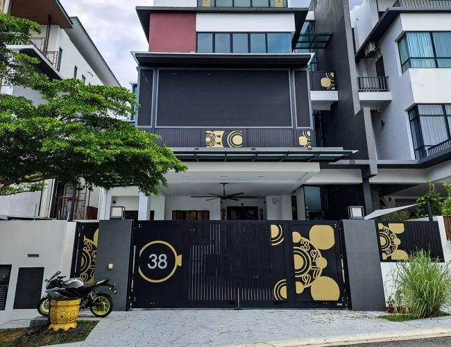 Trackless folding gate Trackless autogate Folding gate Malaysia Aluminium gate Malaysia Delux autogate Unigate Autogate Malaysia Unigate Malaysia Trackless gate Malaysia Aluminium gate supplier Malaysia Aluminium auto gate Autogate price Autogate system price Trackless autogate malaysia price Autogate malaysia price Aluminium gate suppliers metal2