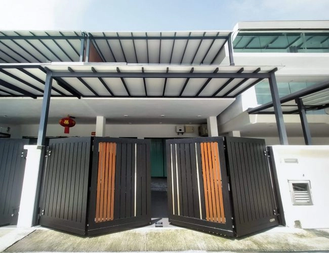 Trackless folding gate Trackless autogate Folding gate Malaysia Aluminium gate Malaysia Delux autogate Unigate Autogate Malaysia Unigate Malaysia Trackless gate Malaysia Aluminium gate supplier Malaysia Aluminium auto gate Autogate price Autogate system price Trackless autogate malaysia price Autogate malaysia price Aluminium gate suppliers breeze 4