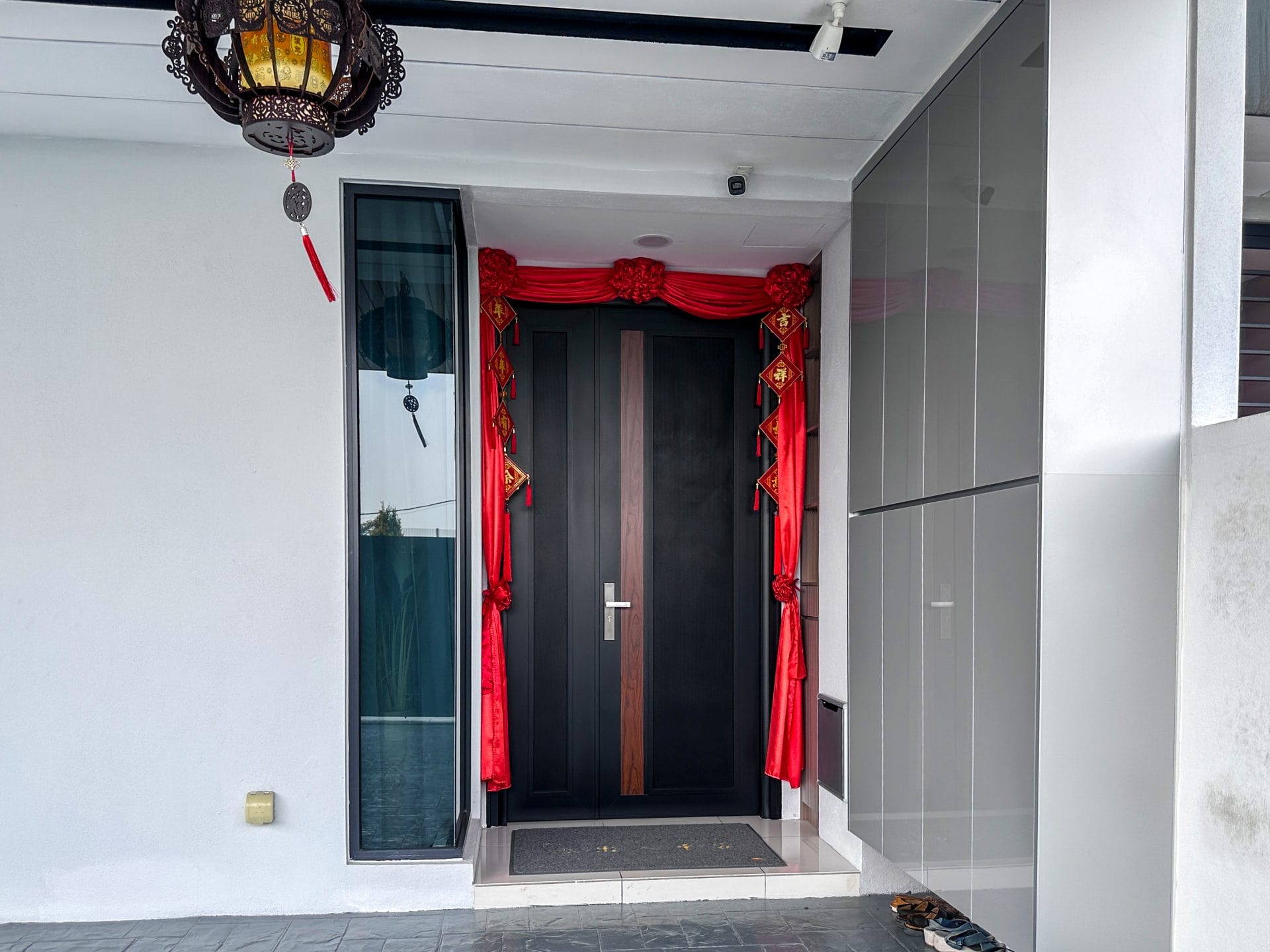 AlutechDoor One and Half Door DT601W