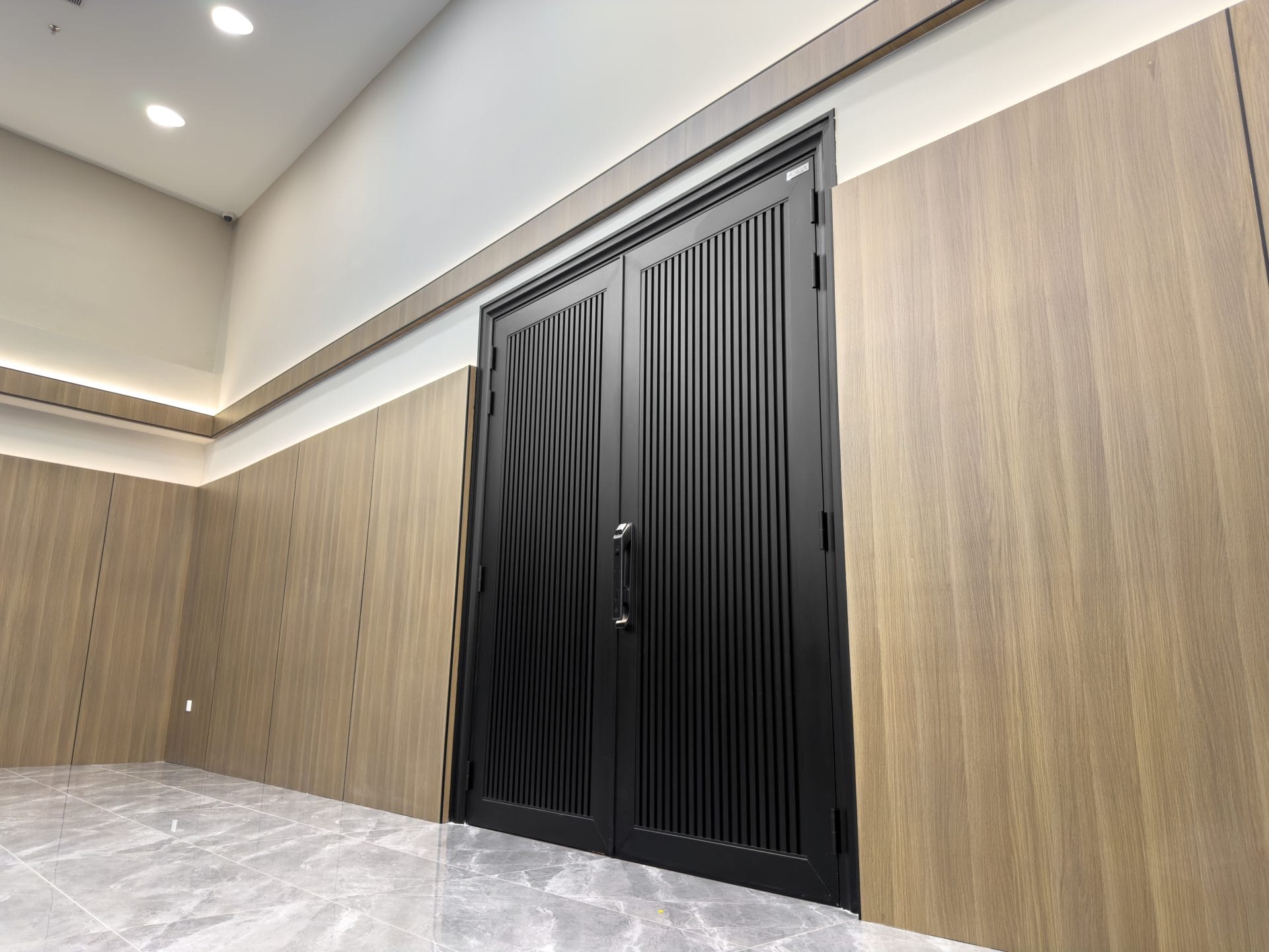 Security door Malaysia Aluminum door Luxury security door Delux security door price Aluminium security door Alutechdoor Security door design for home Best safety door Best security door malaysia Modern security door Security door design Double Door DT612P