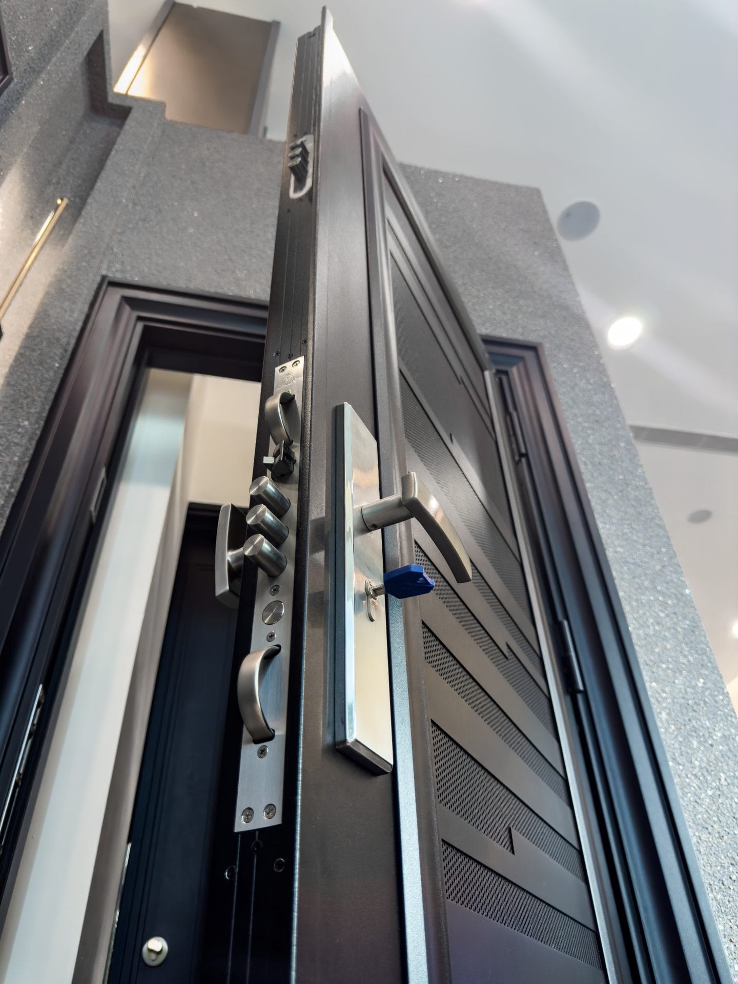 Security door Malaysia Aluminum door Luxury security door Delux security door price Aluminium security door Alutechdoor Security door design for home Best safety door Best security door malaysia Modern security door Security door design Single Door DT609