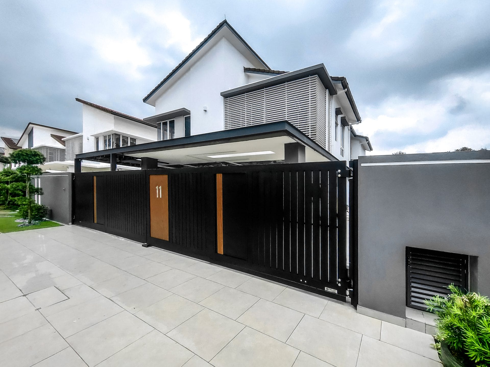 Trackless folding gate Trackless autogate Folding gate Malaysia Aluminium gate Malaysia Delux autogate Unigate Autogate Malaysia Unigate Malaysia Trackless gate Malaysia Aluminium gate supplier Malaysia Aluminium auto gate Autogate price Autogate system price Trackless autogate malaysia price Autogate malaysia price Aluminium gate suppliers Inline 14