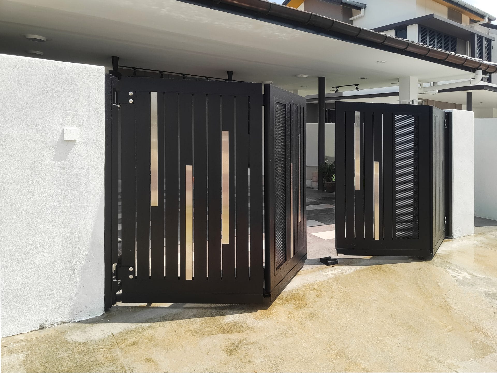 Trackless folding gate Trackless autogate Folding gate Malaysia Aluminium gate Malaysia Delux autogate Unigate Autogate Malaysia Unigate Malaysia Trackless gate Malaysia Aluminium gate supplier Malaysia Aluminium auto gate Autogate price Autogate system price Trackless autogate malaysia price Autogate malaysia price Aluminium gate suppliers classline 302
