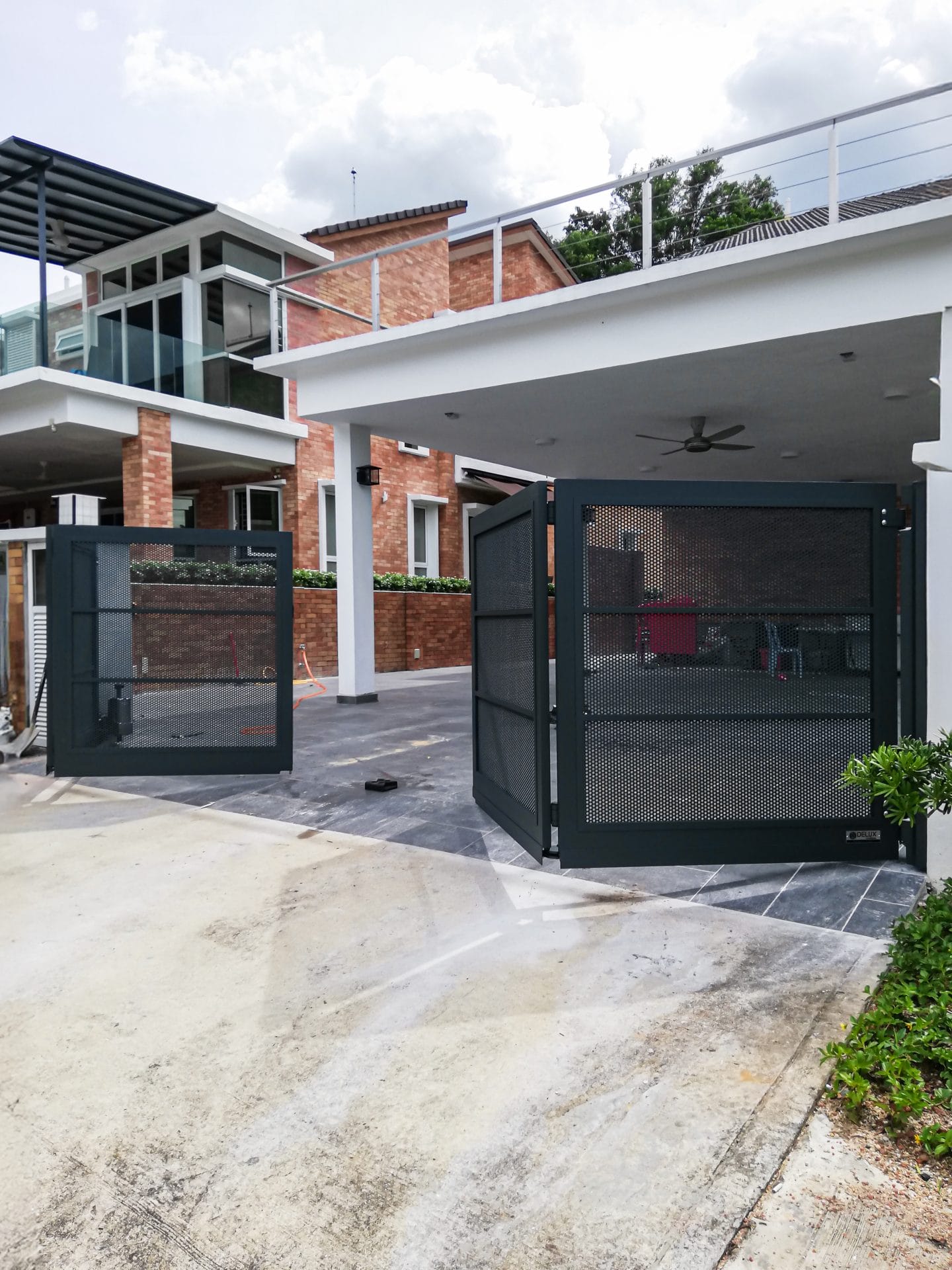 Trackless folding gate Trackless autogate Folding gate Malaysia Aluminium gate Malaysia Delux autogate Unigate Autogate Malaysia Unigate Malaysia Trackless gate Malaysia Aluminium gate supplier Malaysia Aluminium auto gate Autogate price Autogate system price Trackless autogate malaysia price Autogate malaysia price Aluminium gate suppliers x7