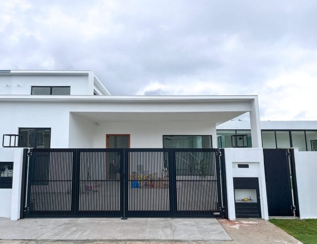 Trackless folding gate Trackless autogate Folding gate Malaysia Aluminium gate Malaysia Delux autogate Unigate Autogate Malaysia Unigate Malaysia Trackless gate Malaysia Aluminium gate supplier Malaysia Aluminium auto gate Autogate price Autogate system price Trackless autogate malaysia price Autogate malaysia price Aluminium gate suppliers x8
