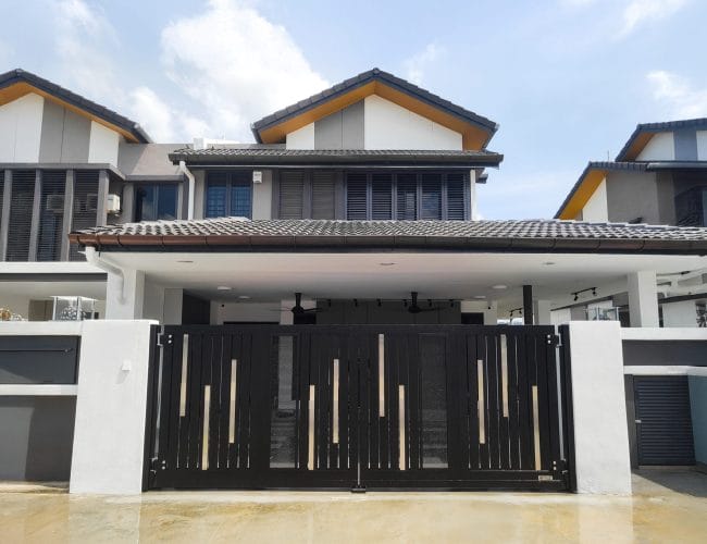 Trackless folding gate Trackless autogate Folding gate Malaysia Aluminium gate Malaysia Delux autogate Unigate Autogate Malaysia Unigate Malaysia Trackless gate Malaysia Aluminium gate supplier Malaysia Aluminium auto gate Autogate price Autogate system price Trackless autogate malaysia price Autogate malaysia price Aluminium gate suppliers classline 302